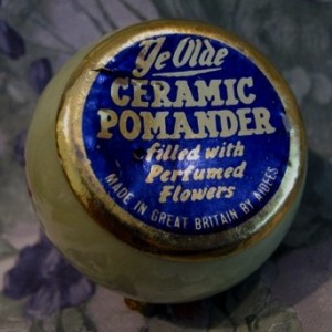 vintage_potpourri_pomander